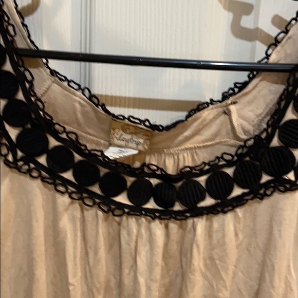 Top - Picture 2 of 5